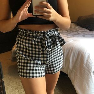 Checkered paper-bag shorts